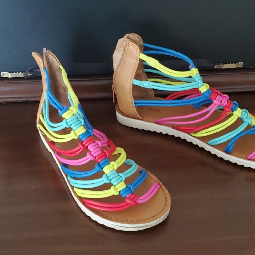 Girls sandals